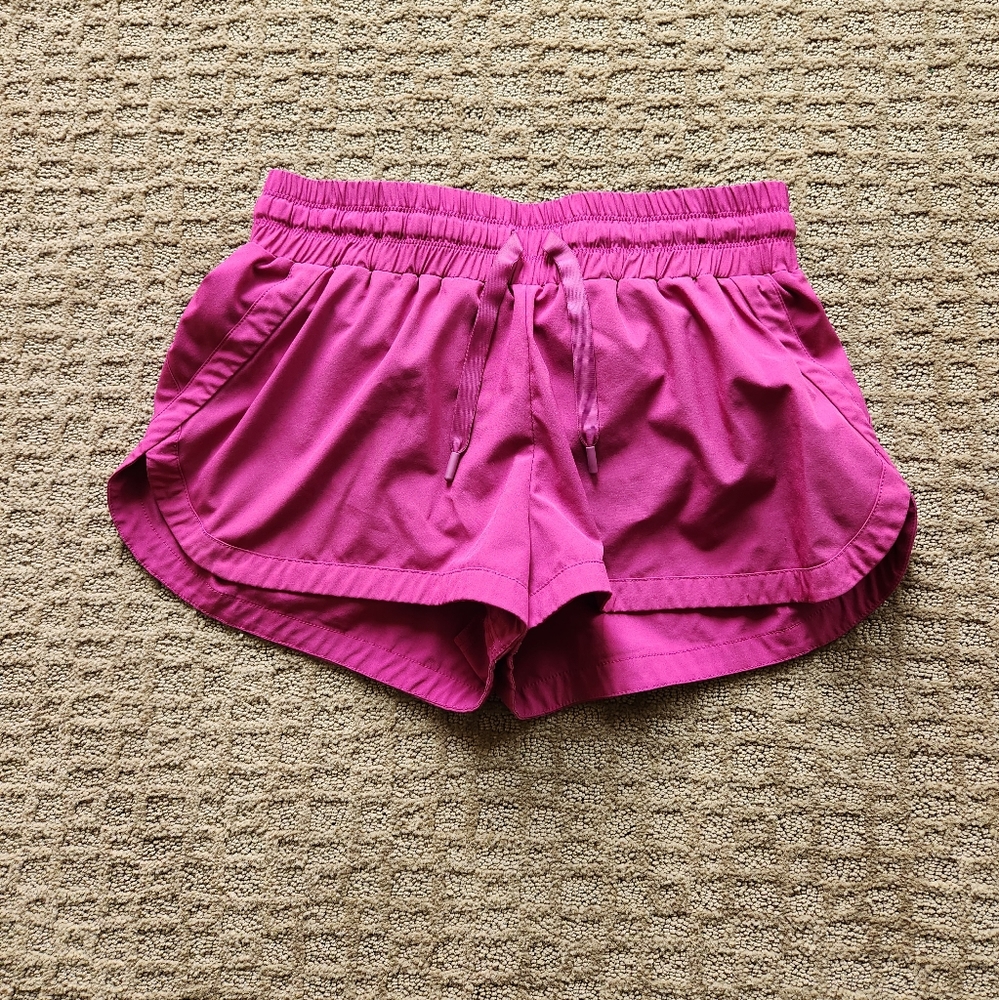 Lorna Jane short